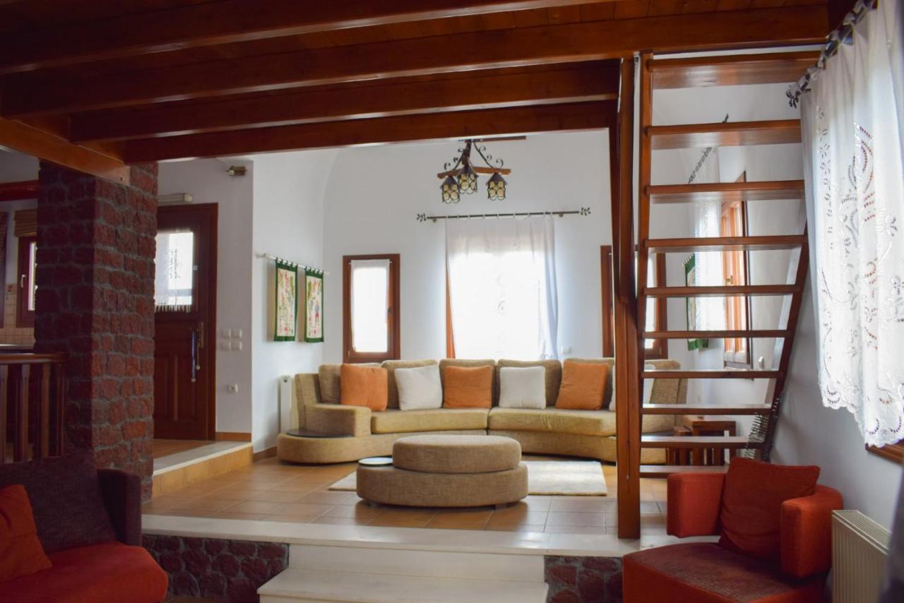 Sunshine House For 9, Cozy Set Up,Verandas, Sea View. Karterados  Exteriör bild
