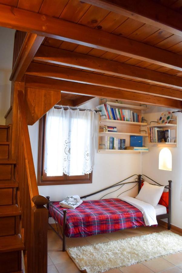 Sunshine House For 9, Cozy Set Up,Verandas, Sea View. Karterados  Exteriör bild
